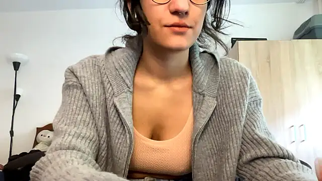 EvaJetty online show from November 2025 08:45:01 AM