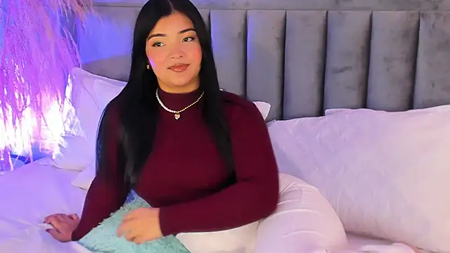 Snapshot of EmmaBlossom chatting on November 2025 07:46:02 PM EmmaBlossom online show from November 2025 07:46:02 PM