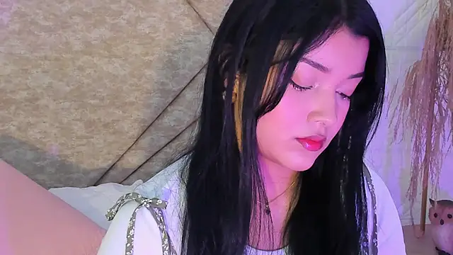 Snapshot of EmmaBlossom chatting on January 2026 02:22:02 PM EmmaBlossom online show from January 2026 02:22:02 PM