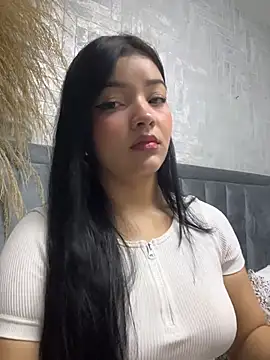 Snapshot of EmmaBlossom chatting on February 2026 01:18:01 PM EmmaBlossom online show from February 2026 01:18:01 PM