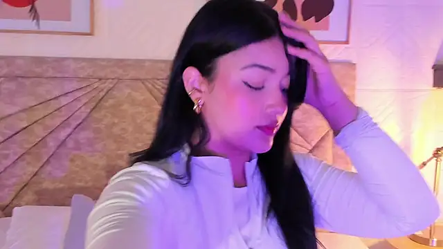 Snapshot of EmmaBlossom chatting on February 2026 12:50:02 PM EmmaBlossom online show from February 2026 12:50:02 PM