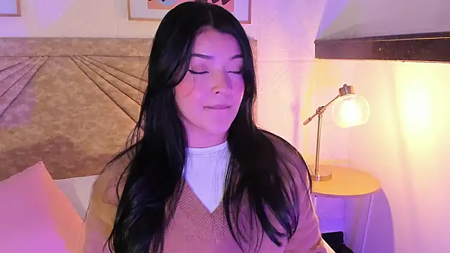 Snapshot of EmmaBlossom chatting on February 2026 12:25:01 PM EmmaBlossom online show from February 2026 12:25:01 PM