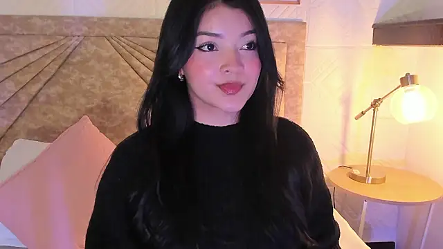 Snapshot of EmmaBlossom chatting on February 2026 01:21:01 PM EmmaBlossom online show from February 2026 01:21:01 PM