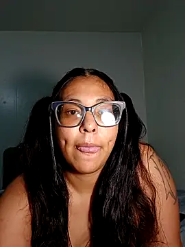 Snapshot of Disire4Darkness chatting on October 2025 02:45:02 AM Disire4Darkness online show from October 2025 02:45:02 AM