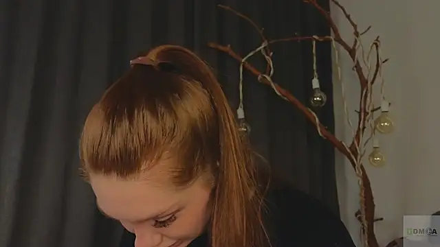 Nicole Broown  online show from May 2026 09:27:01 PM