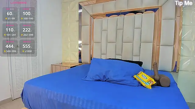 Sarah Adamss online show from October 2025 12:39:02 PM