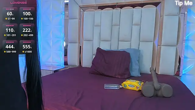 Sarah Adamss online show from November 2025 12:16:02 PM