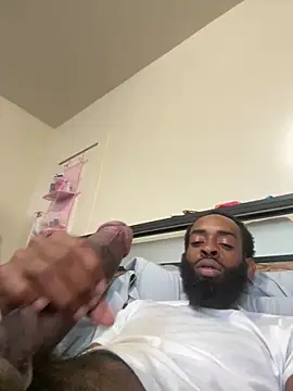 Snapshot of vaultclub chatting on October 2025 09:06:01 PM vaultclub online show from October 2025 09:06:01 PM