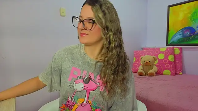 katiaa lovv online show from May 2026 12:12:02 PM