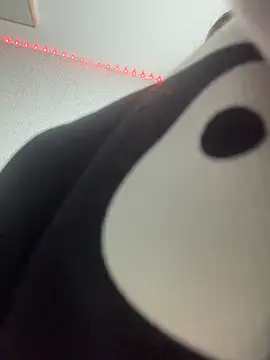 Snapshot of BuzzBunni69 chatting on October 2025 02:08:02 AM BuzzBunni69 online show from October 2025 02:08:02 AM