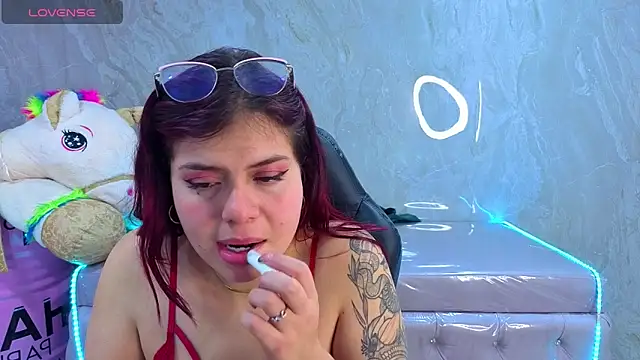 Snapshot of draviana_a_ chatting on February 2026 03:10:01 AM draviana a online show from February 2026 03:10:01 AM