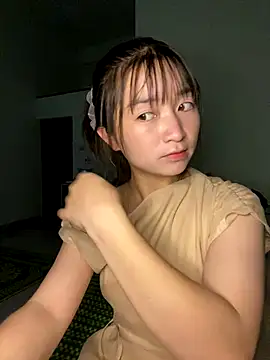 roxie-zz online show from October 2025 02:23:02 AM