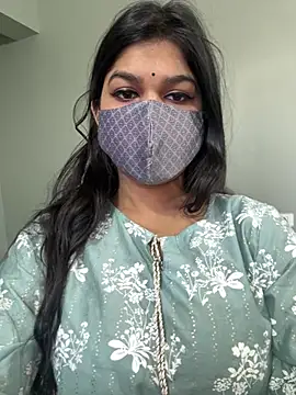 Lisa afreen online show from April 2026 03:33:02 AM