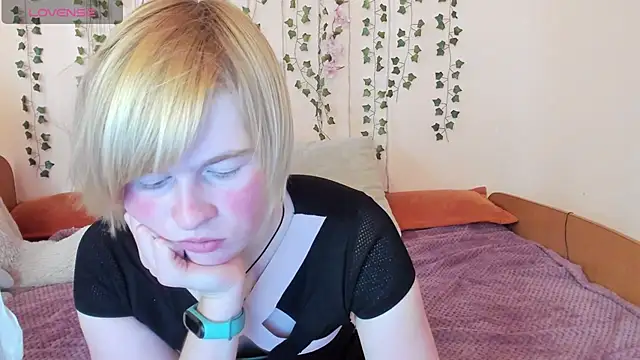 Cattie w  online show from October 2025 03:03:02 AM