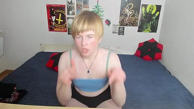 Cattie w  online show from April 2026 01:20:02 AM