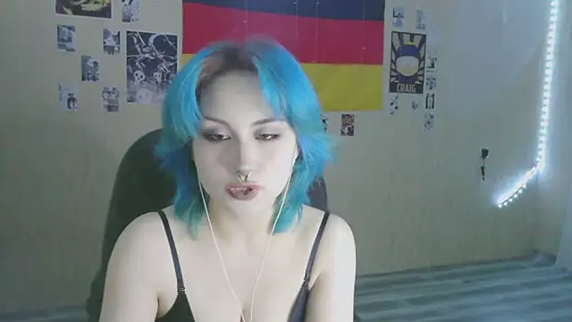 Snapshot of LeisaHopperstad chatting on January 2026 05:18:02 PM LeisaHopperstad online show from January 2026 05:18:02 PM