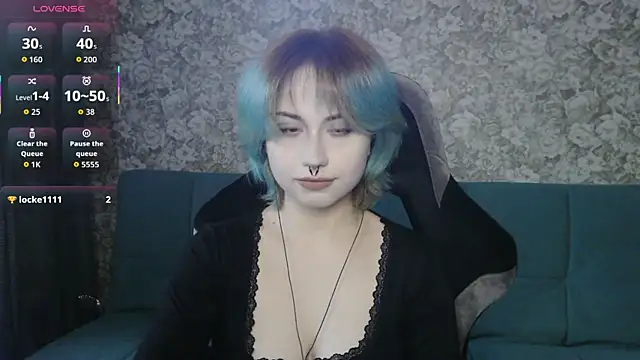 Snapshot of LeisaHopperstad chatting on April 2026 02:12:02 PM LeisaHopperstad online show from April 2026 02:12:02 PM