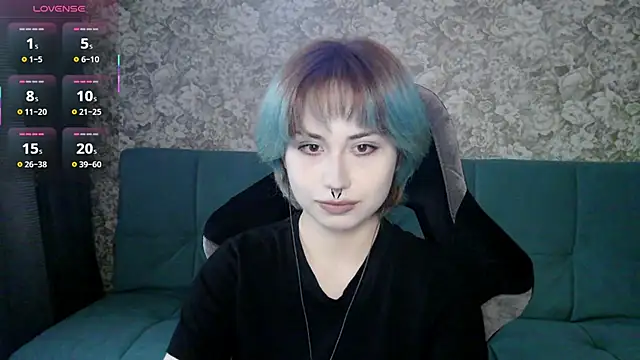Snapshot of LeisaHopperstad chatting on April 2026 02:19:02 PM LeisaHopperstad online show from April 2026 02:19:02 PM