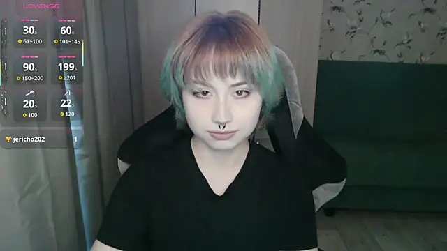 Snapshot of LeisaHopperstad chatting on May 2026 12:43:02 PM LeisaHopperstad online show from May 2026 12:43:02 PM