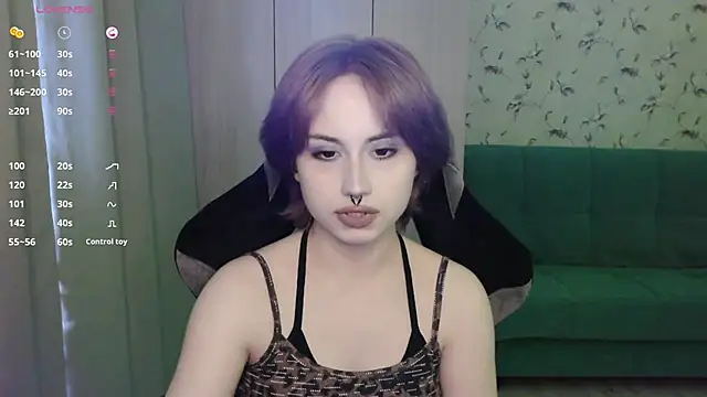 Snapshot of LeisaHopperstad chatting on May 2026 01:08:01 PM LeisaHopperstad online show from May 2026 01:08:01 PM