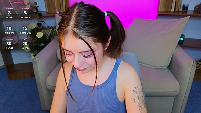  Amelia Shine  online show from November 2025 01:59:01 AM