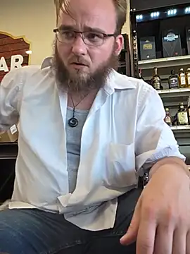Snapshot of bear8t chatting on May 2026 09:54:01 PM bear8t online show from May 2026 09:54:01 PM