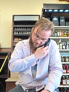 Snapshot of bear8t chatting on May 2026 09:55:01 PM bear8t online show from May 2026 09:55:01 PM