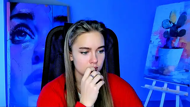 JuneWoods online show from October 2025 08:59:01 AM