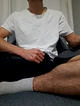 herkes26 online show from December 2025 12:05:01 AM