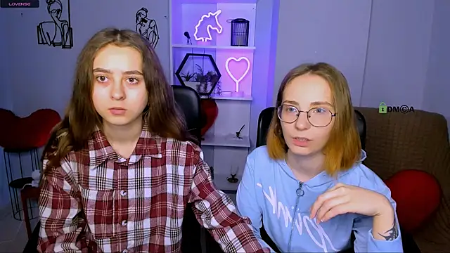 rebecca smile online show from December 2025 01:19:01 PM