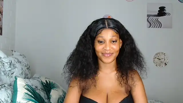 Snapshot of ConnieSmall24 chatting on June 2026 11:07:01 PM ConnieSmall24 online show from June 2026 11:07:01 PM