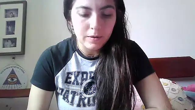 Snapshot of larj021bb chatting on November 2025 12:16:02 PM larj021bb online show from November 2025 12:16:02 PM