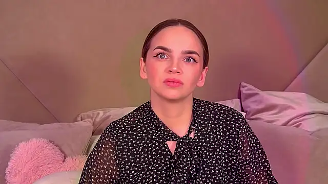 AnitaVenture online show from November 2025 04:26:02 AM