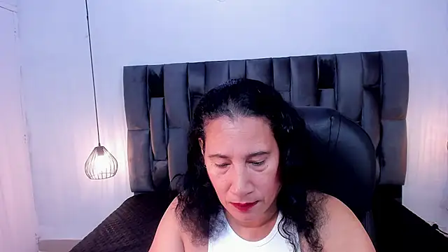 Susi Lee online show from October 2025 12:47:01 PM