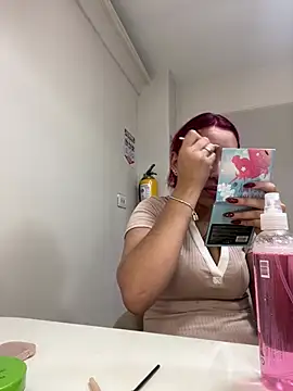 Snapshot of theladymonserrateshow chatting on February 2026 11:48:01 AM theladymonserrateshow online show from February 2026 11:48:01 AM