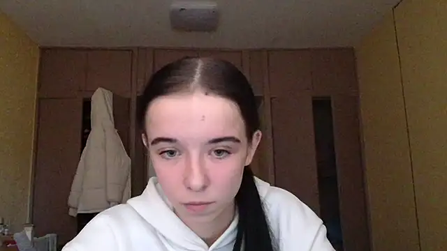 Emilia Light online show from October 2025 08:37:01 AM