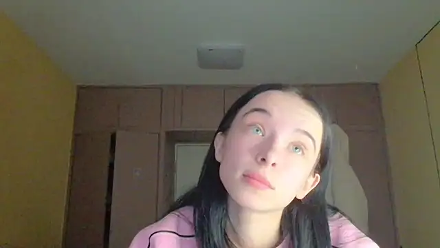 Emilia Light online show from December 2025 08:56:02 AM