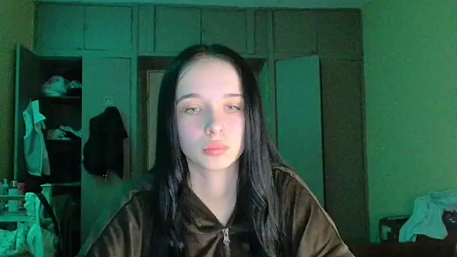 Emilia Light online show from March 2026 04:11:02 PM