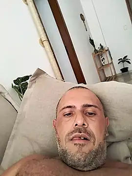 Cariocafudedor online show from February 2026 06:26:01 PM