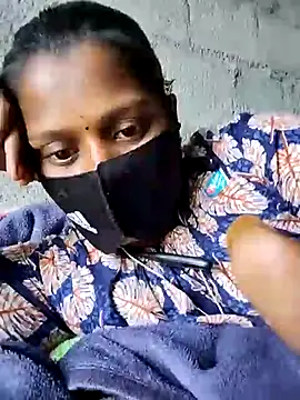 Tamil Hot Sandy online show from December 2025 04:44:02 AM