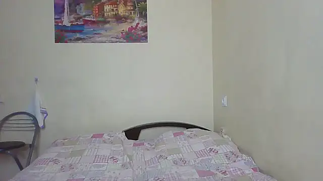 QueenMomyS online show from February 2026 07:12:01 PM