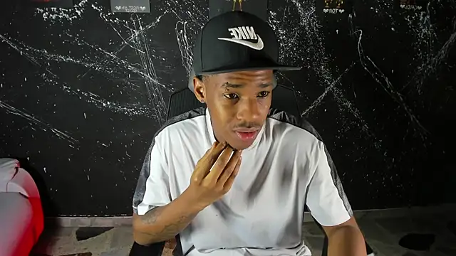 Xshipy  online show from October 2025 01:23:01 PM