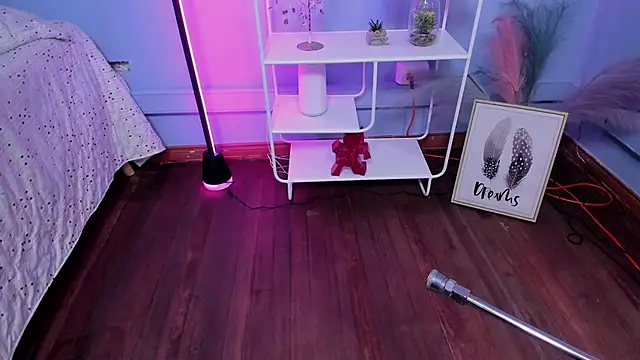 Snapshot of KathiaSaenz_ chatting on December 2025 04:31:02 AM KathiaSaenz online show from December 2025 04:31:02 AM