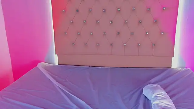 Snapshot of Athenea__fox chatting on November 2025 03:20:01 AM Athenea fox online show from November 2025 03:20:01 AM