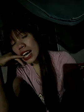 nhinhi-sexy online show from December 2025 02:45:02 PM