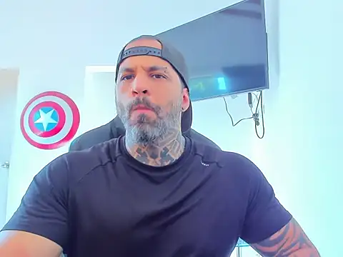 JoshRigby online show from November 2025 08:20:01 PM