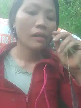 bree-zz online show from October 2025 10:11:01 AM