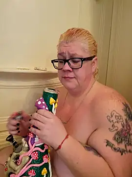 violentviolet68 online show from December 2025 06:48:02 PM