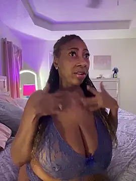 MadamGlam online show from October 2025 02:23:02 PM