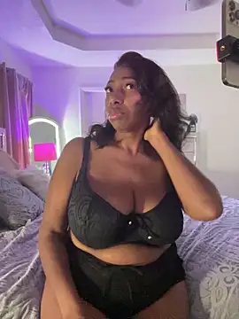 MadamGlam online show from October 2025 01:52:02 PM